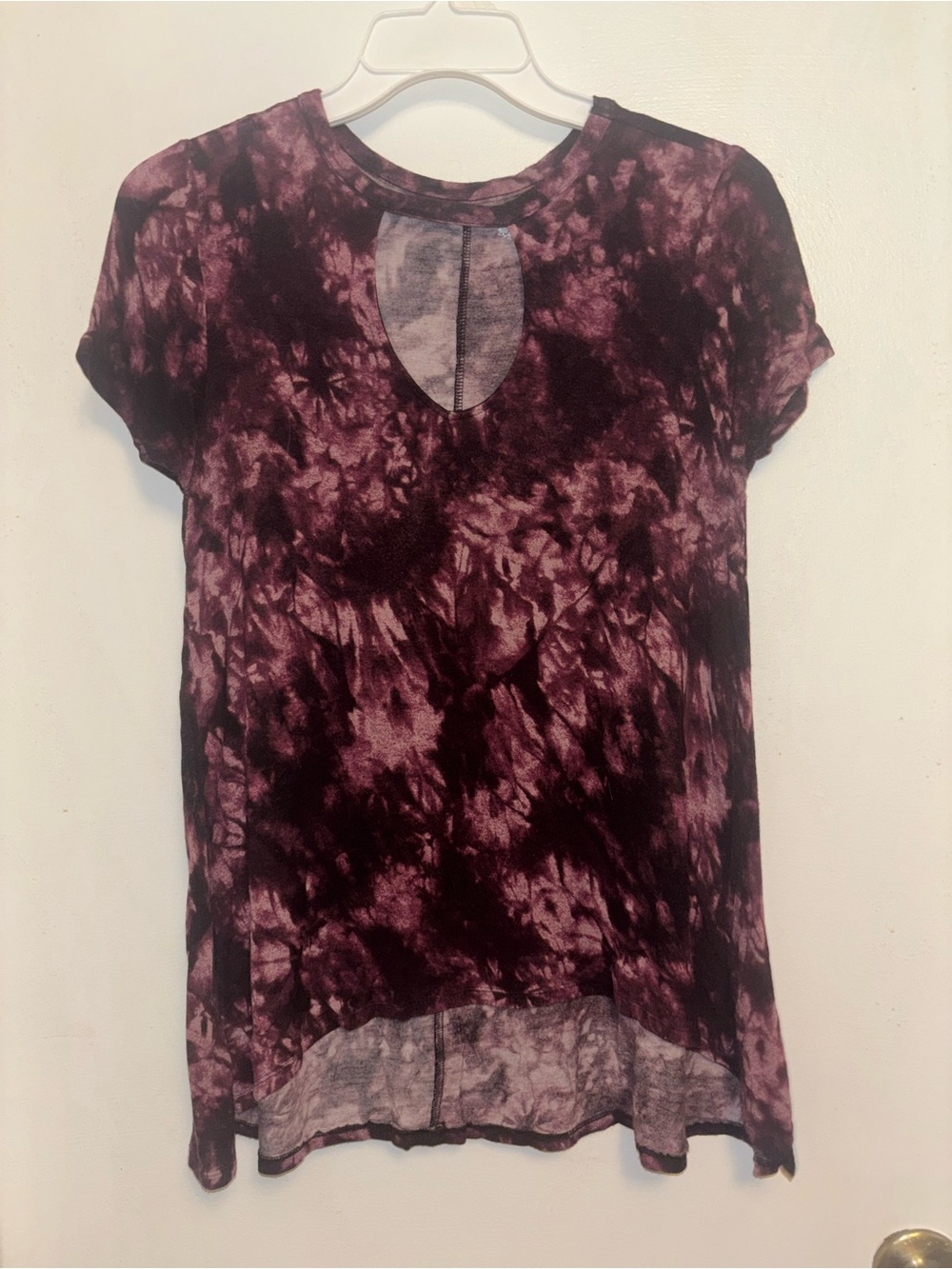 Mudd Purple Tie-Dye Keyhole Short Sleeve Top